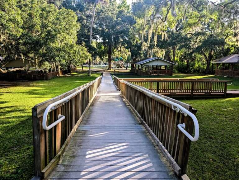 Walkway leading to the springs through the picnic area and pavilions at De Leon Springs State Park