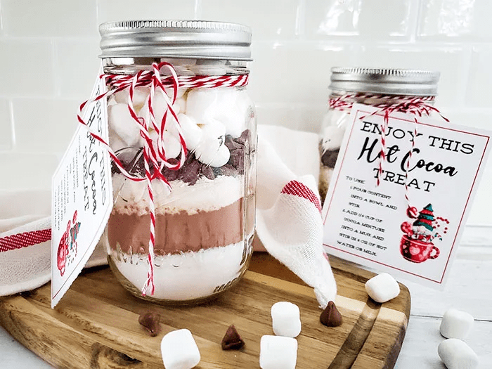 How to Make Hot Chocolate Mix in a Jar + Free Printable Gift Tag